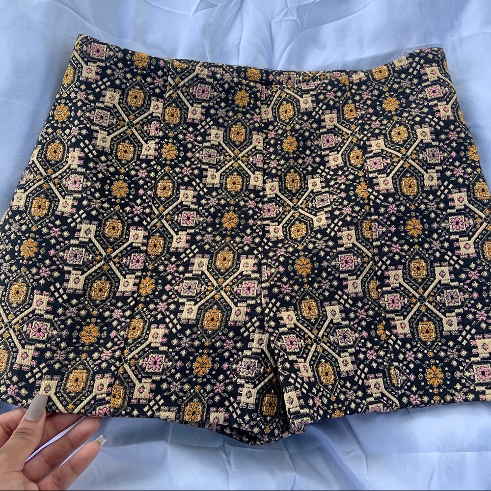 Forever 21 | Embroidered Shorts